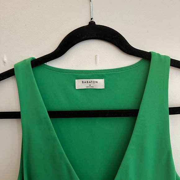 Green Aritzia Babaton jumper - Picture 3 of 3